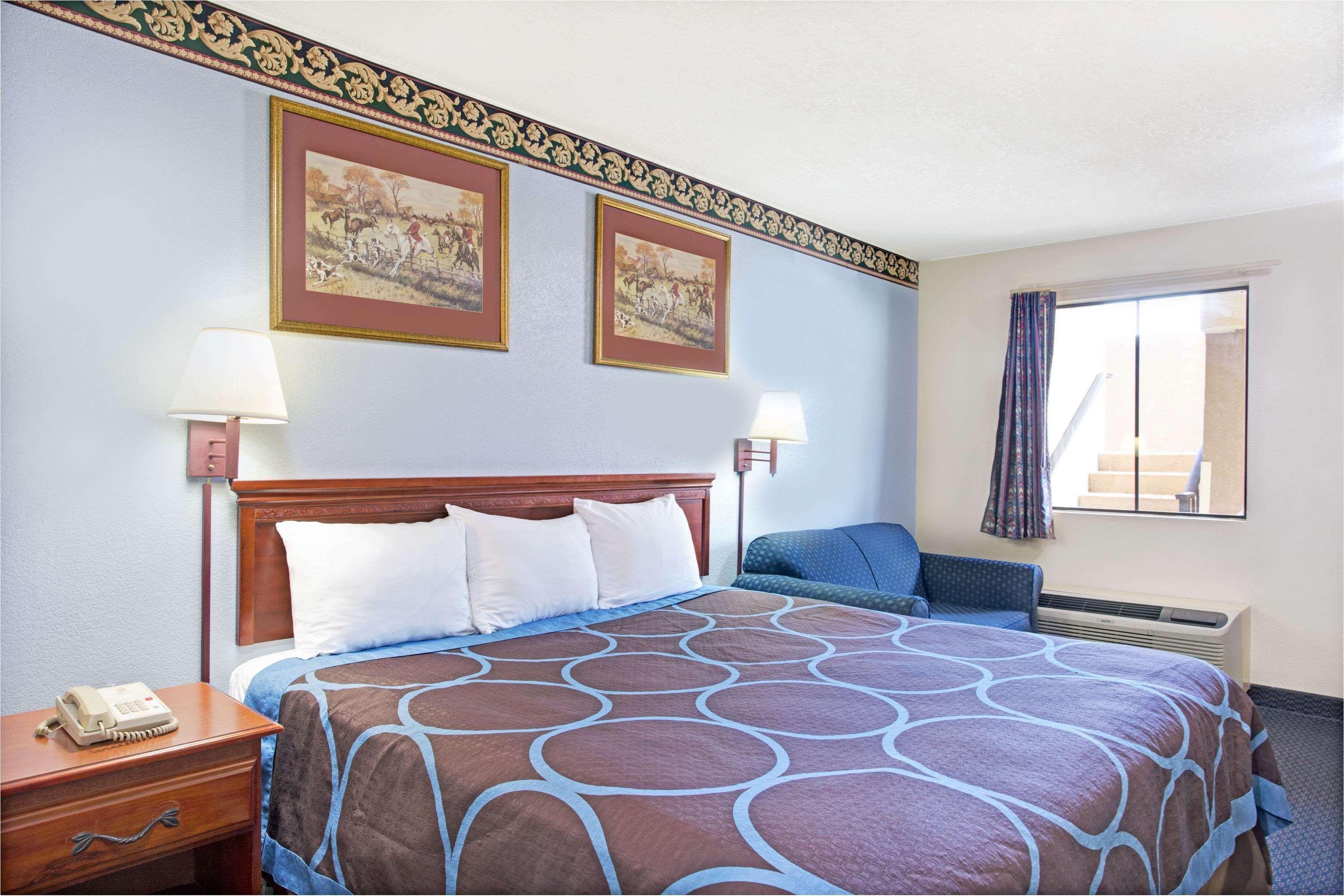 Hotel Super 8 By Wyndham Suwanee Esterno foto
