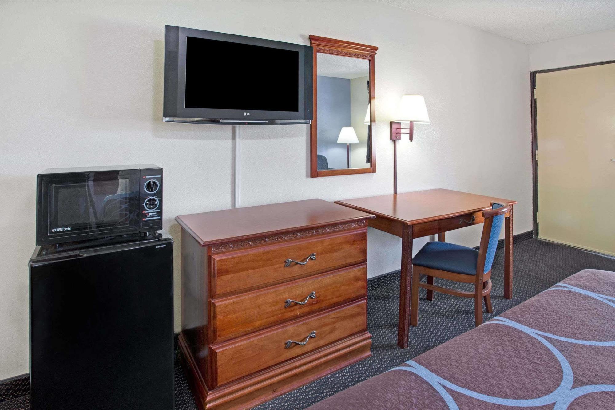Hotel Super 8 By Wyndham Suwanee Esterno foto